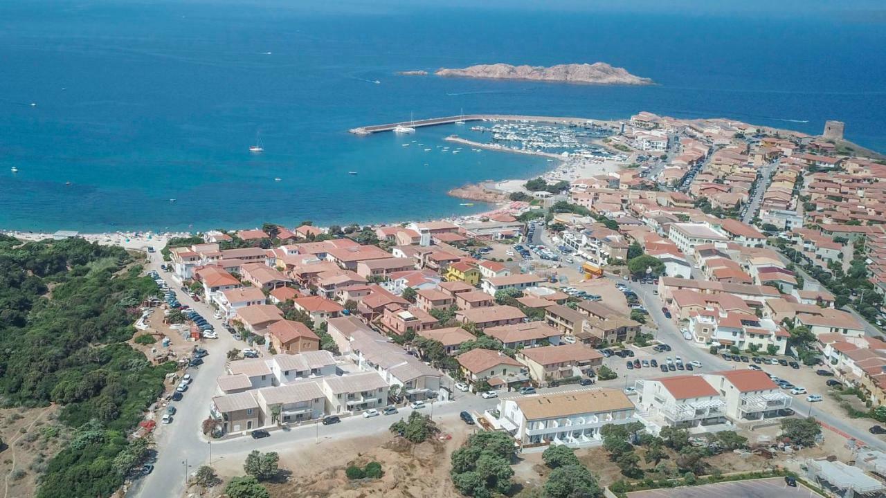 Residence La Marina Isola Rossa Exterior foto