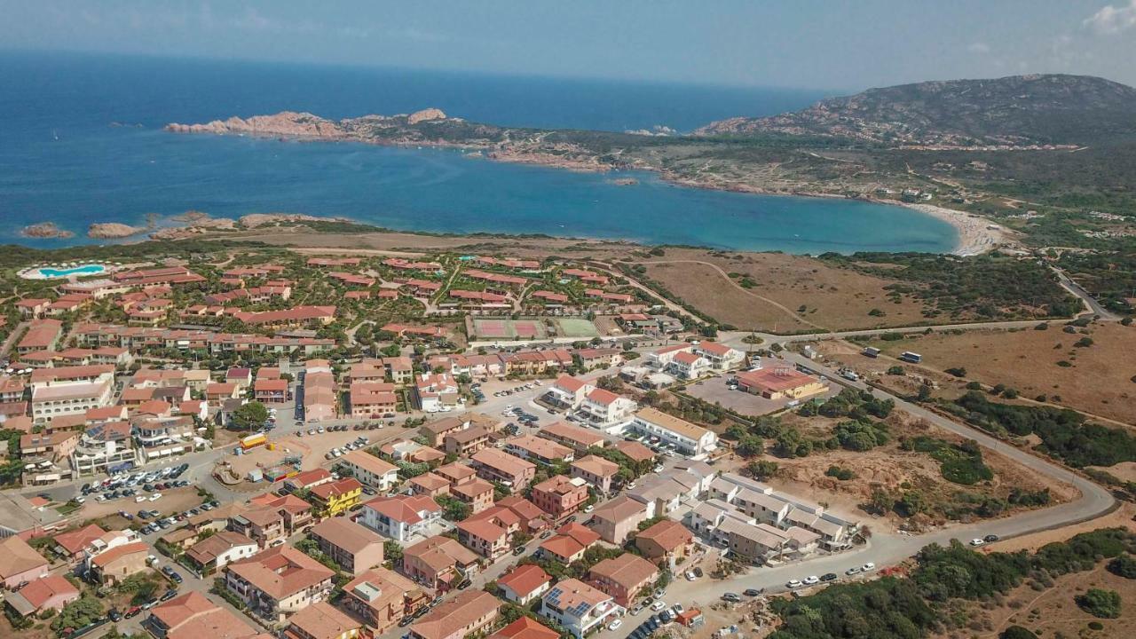 Residence La Marina Isola Rossa Exterior foto