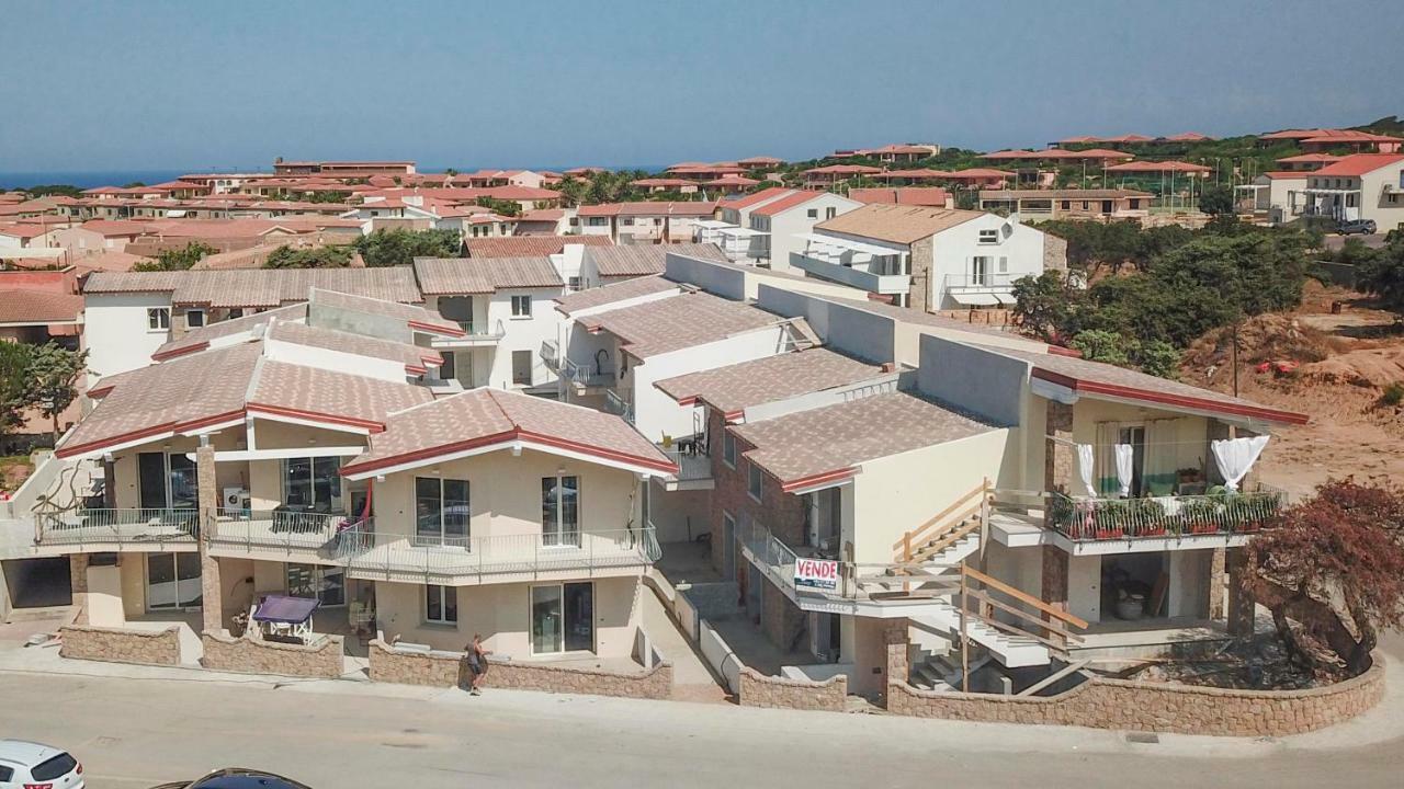Residence La Marina Isola Rossa Exterior foto