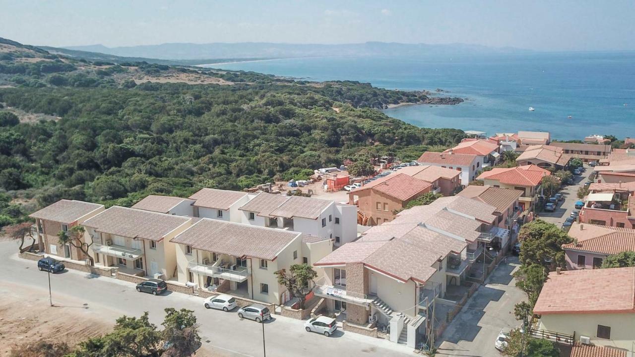 Residence La Marina Isola Rossa Exterior foto