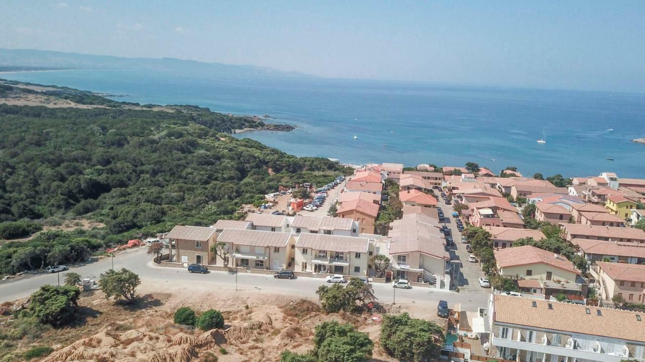 Residence La Marina Isola Rossa Exterior foto