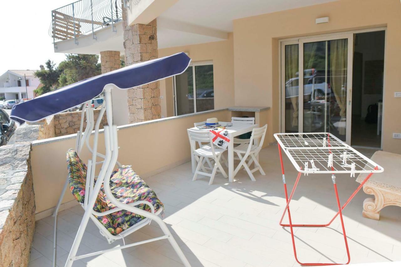 Residence La Marina Isola Rossa Exterior foto